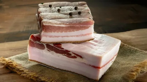 Россия стала крупнейшим экспортёром сала в Беларусь