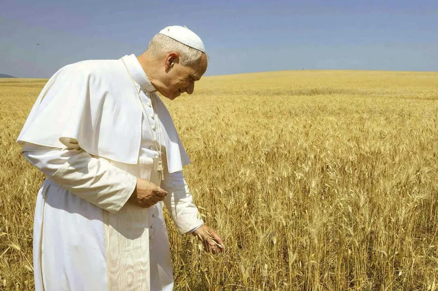 THE VATICAN BUILDING AN AGRARIAN PHOTOVOLTAIC STATION  
